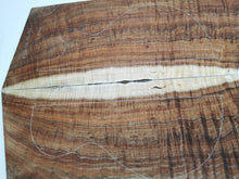 Load image into Gallery viewer, ED24A8101 Electric Guitar Drop Top AAAA Otway Blackwood