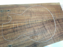 Load image into Gallery viewer, EC23A8701 Electric Guitar Solid 2-piece cap AAA Otway Blackwood