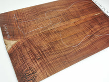 Load image into Gallery viewer, ED24A8703 Electric Guitar Drop Top AAAA Otway Blackwood