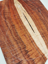 Load image into Gallery viewer, ED24A8102 Electric Guitar Drop Top AAAA Otway Blackwood
