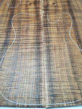 Load image into Gallery viewer, ED24A26502 Electric Guitar Drop Top AAAA Mastergrade Otway Blackwood
