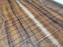 Load image into Gallery viewer, ED24A26505 Electric Guitar Drop Top AAAA Mastergrade Otway Blackwood
