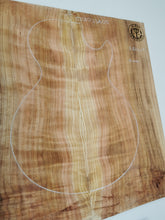 Load image into Gallery viewer, ED23A10305 Electric Guitar 2-piece drop top 10mm AAA Otway Japanese Cedar
