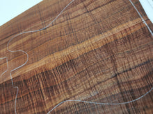 Load image into Gallery viewer, ED24A8702 Electric Guitar Drop Top AAAA Otway Blackwood
