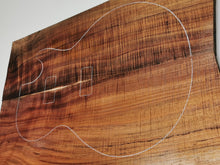Load image into Gallery viewer, EC23A1301 Electric Guitar Solid 2-piece cap AAA Otway Blackwood
